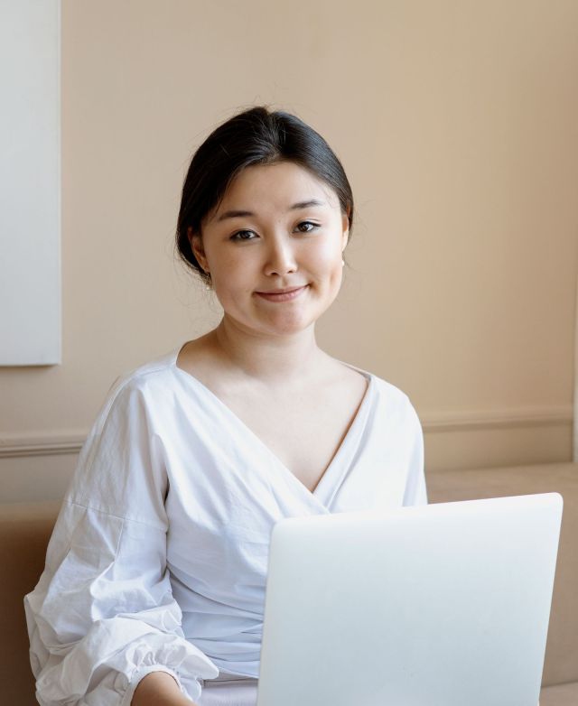 Bà Nguyễn Thị Hạnh Dung