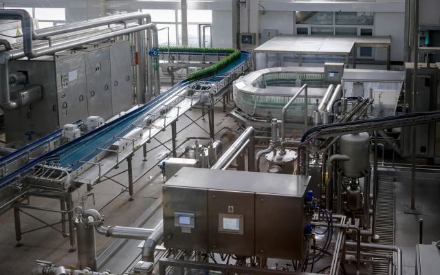Nhà máy đồ uống Bình Dương đạt chứng nhận BRCGS hạng AA và hoàn tất nâng cấp tiết kiệm năng lượng